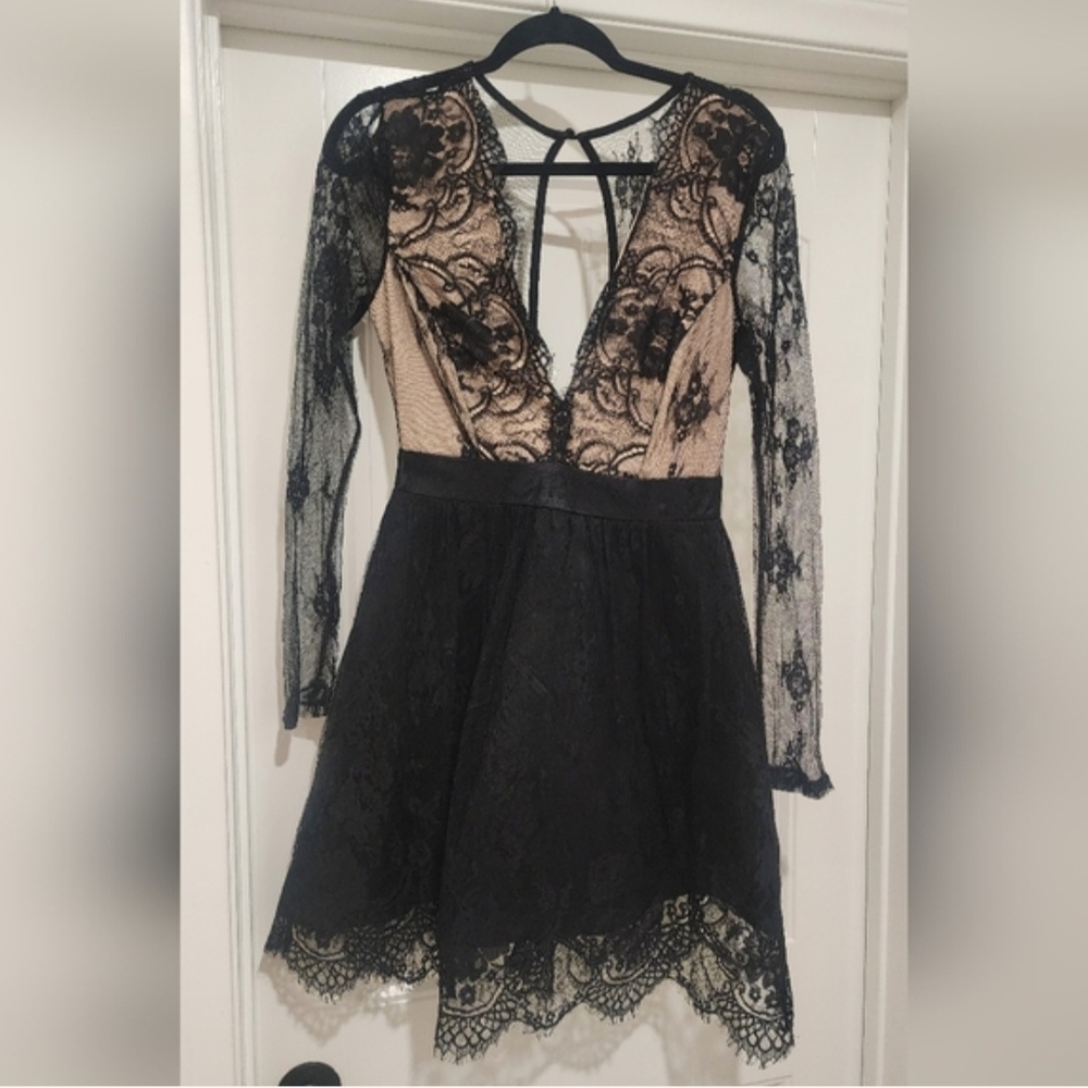 Elegant Black Lace Dress
